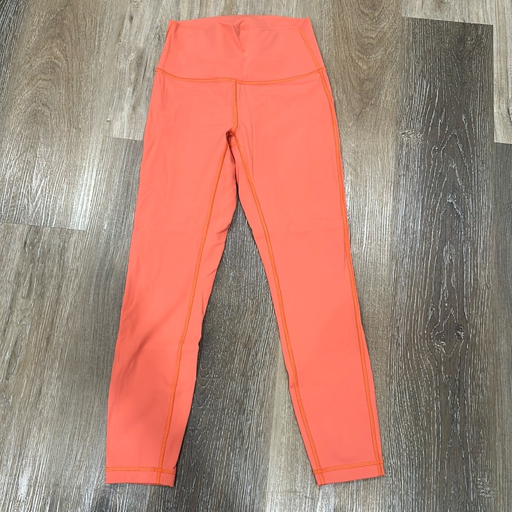 Lululemon size 6